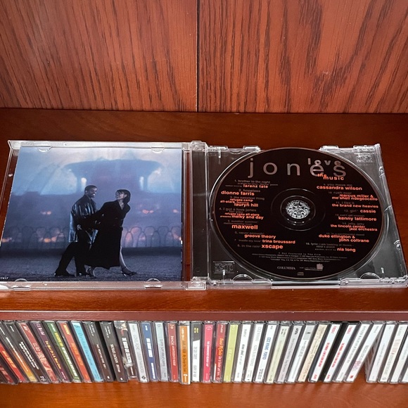 Love Jones CD released in 1997 is the Soundtrack of The Music to the movie - Picture 3 of 6